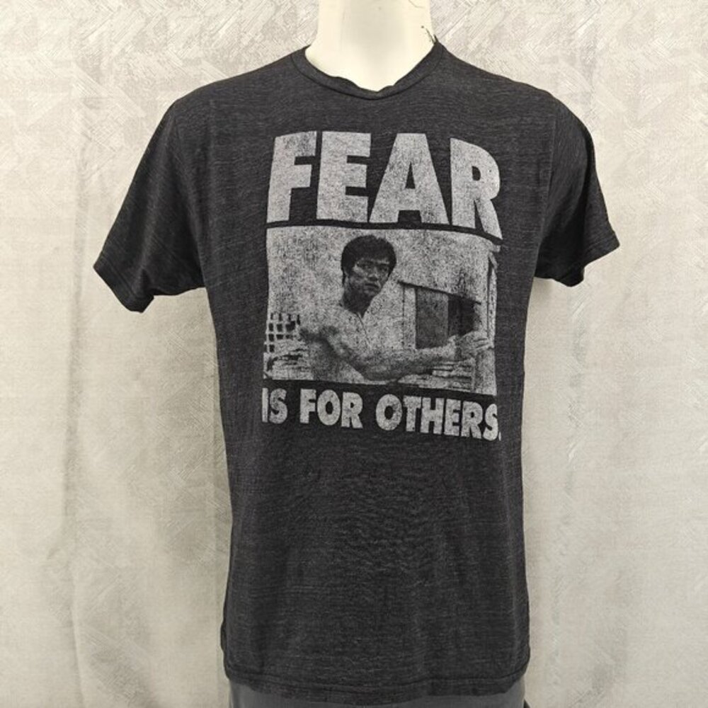 Bruce Lee Enterprises Shirt Men Large Dark Gray Graphic Print Fear Is For Others